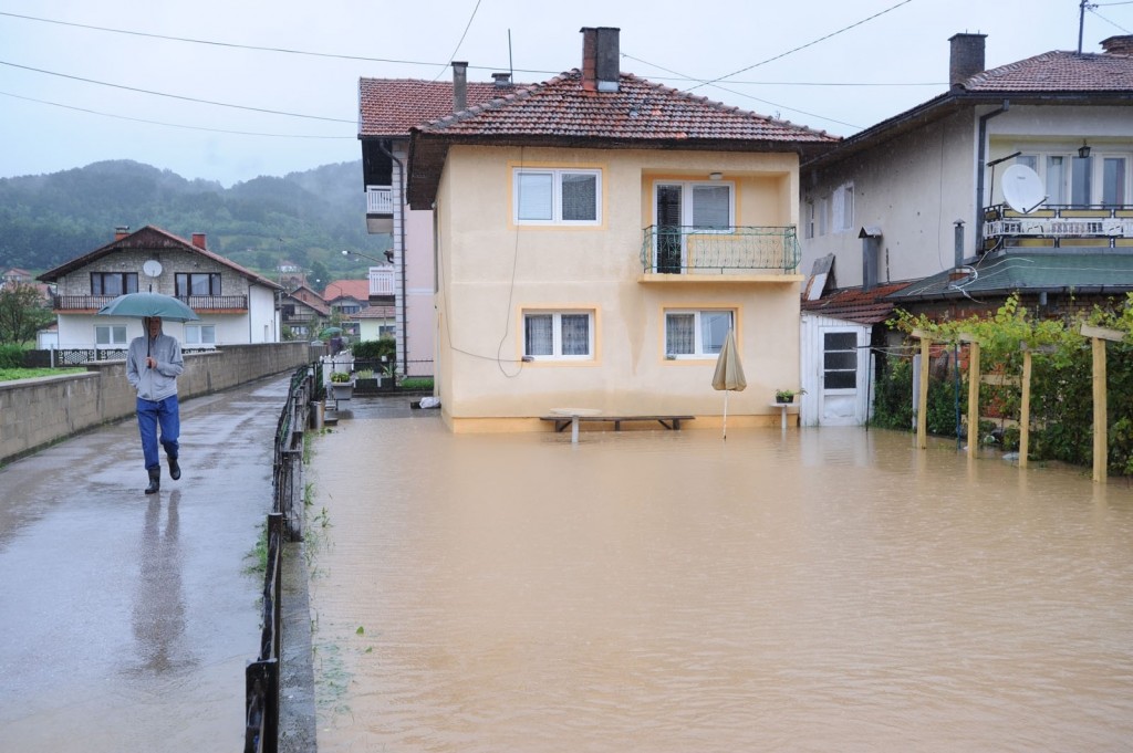 Katastrofalna situacija u Tuzlanskom kantonu: Gračanica izgleda kao jezero